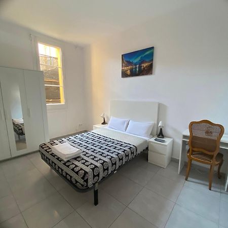 Апартаменти Habitacion Para Tu Estadia Corta En Bcn Барселона Екстер'єр фото