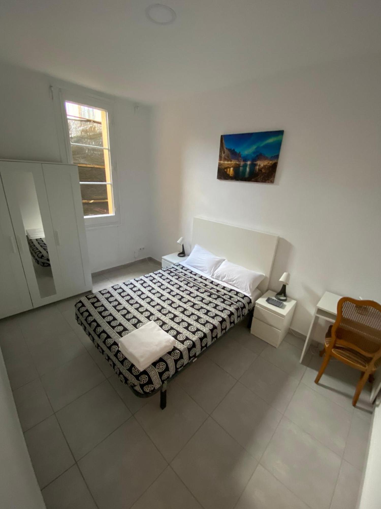 Апартаменти Habitacion Para Tu Estadia Corta En Bcn Барселона Екстер'єр фото