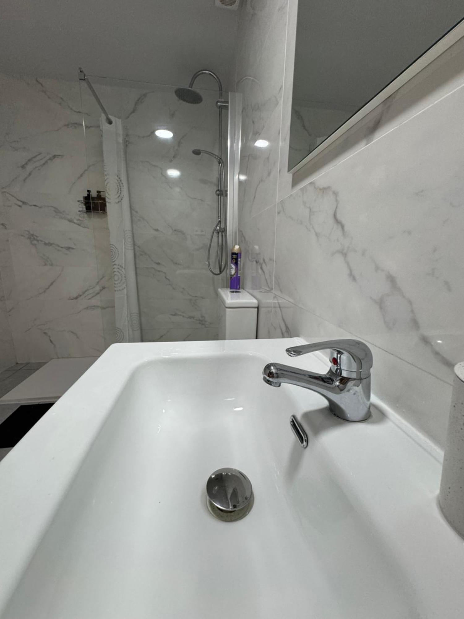 Апартаменти Habitacion Para Tu Estadia Corta En Bcn Барселона Екстер'єр фото